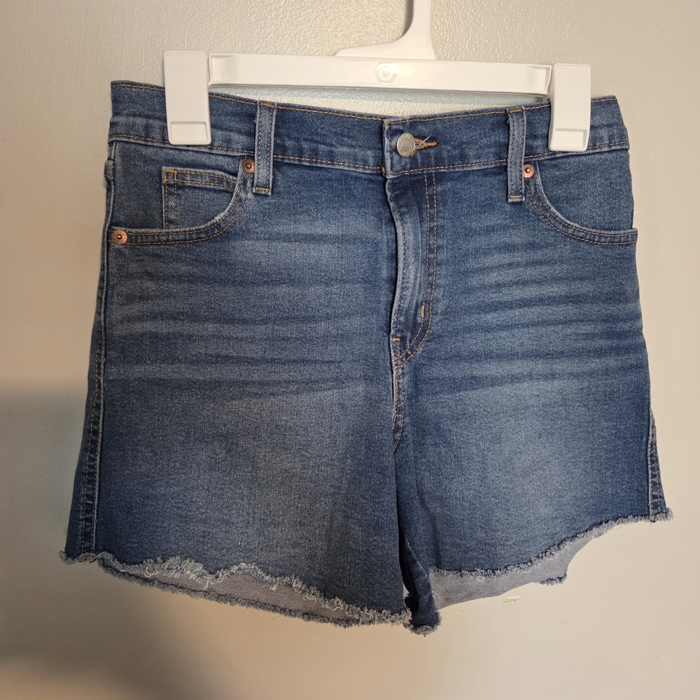 Signature by Levi Strauss Medium Blue Denim Frayed Hem Shorts